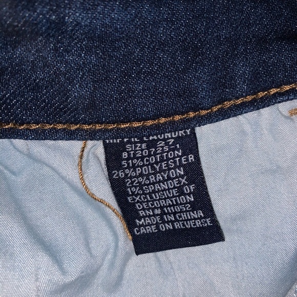 Ripped jeans - Picture 2 of 2